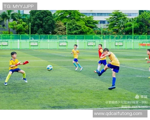 趣味足球：让每一次踢球都充满欢笑与创意的快乐体验